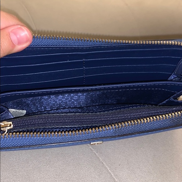 Kate Spade Wallet - Picture 5 of 6